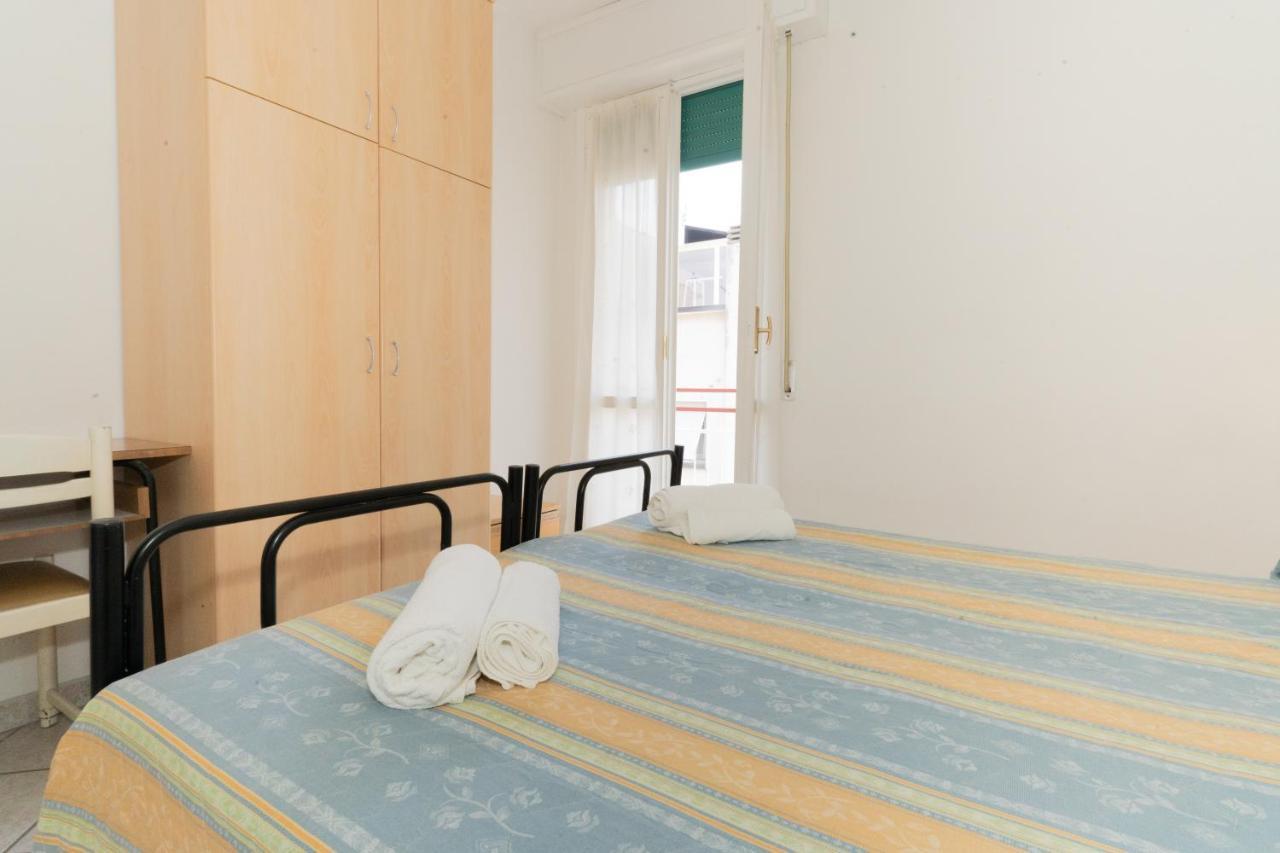 Hotel Villa Isola ريميني المظهر الخارجي الصورة